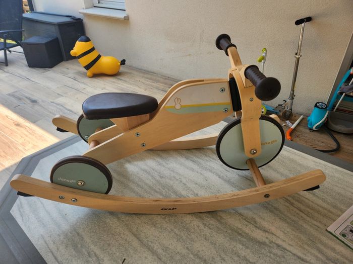 tricycle 2 en 1 à bascule janod - photo numéro 4