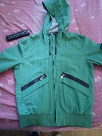 Veste légère taille l. de marque stone Island