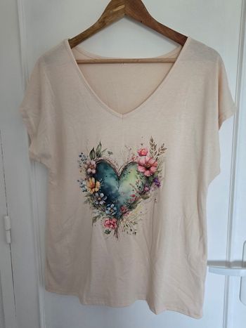 Tee-shirt cœur fleuri