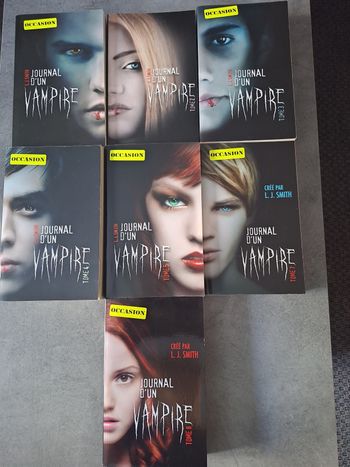 Lot 7 tomes Journal d'un vampire 1-5,7,8