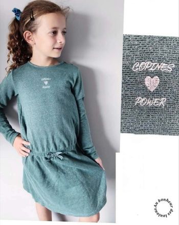 10 ans robe Vertbaudet ( Verbaudet ne taille pas très grand)