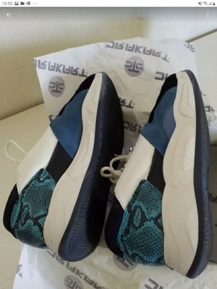 Basket blanche et bleu  neuve pointure 41 - photo numéro 3