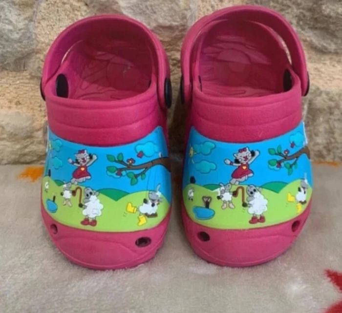 Sabots bébé Blackfox T18/19 – Très bon état + étiquette – Mixte – Style Crocs – Été/Jardin/Plage