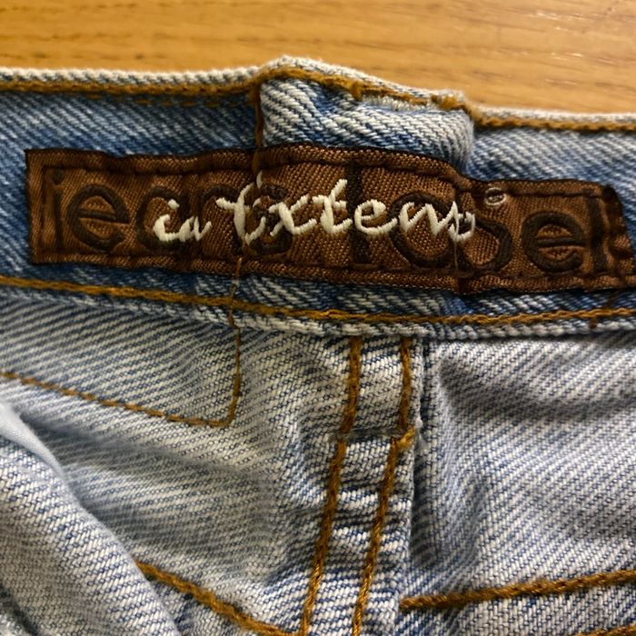 Jeans neuf - photo numéro 3