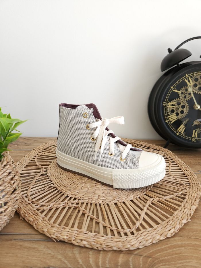 Baskets montantes Converse Pointure 32 - photo numéro 3