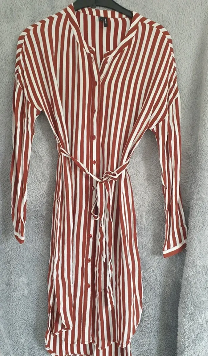 Robe légère a rayures - photo numéro 3