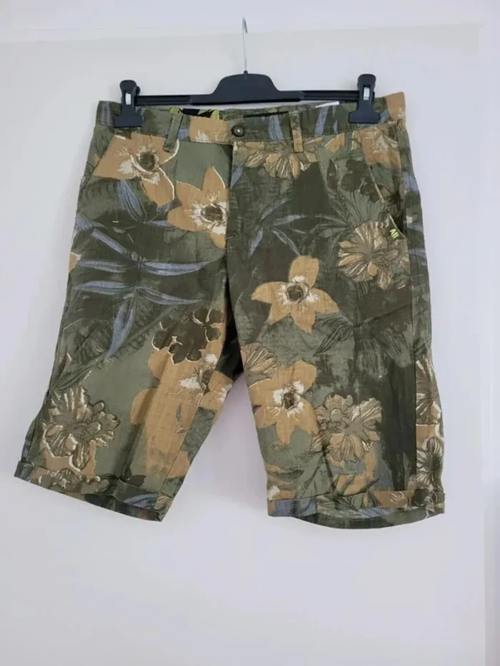 Short feuillage homme T 42