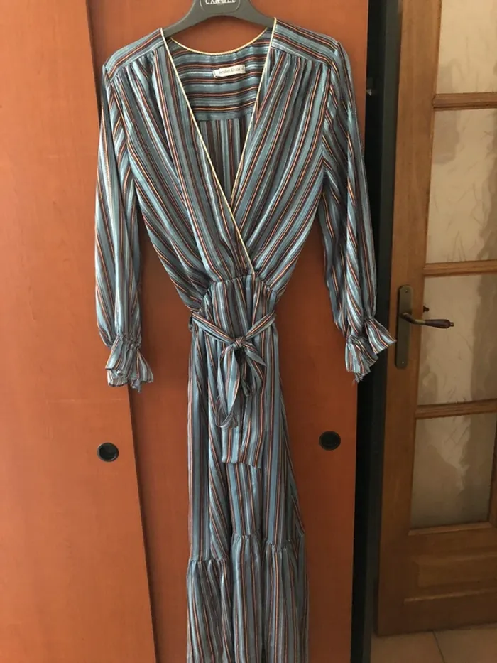 Robe longue Scarlet Roos en taille 1