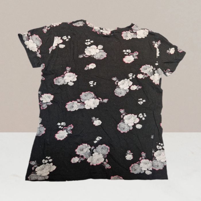 Superbe t-shirt noir a motifs fleurs Tally Weijl taille S - photo numéro 3
