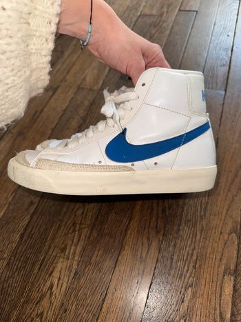 Baskets cuir Nike  Taille 36