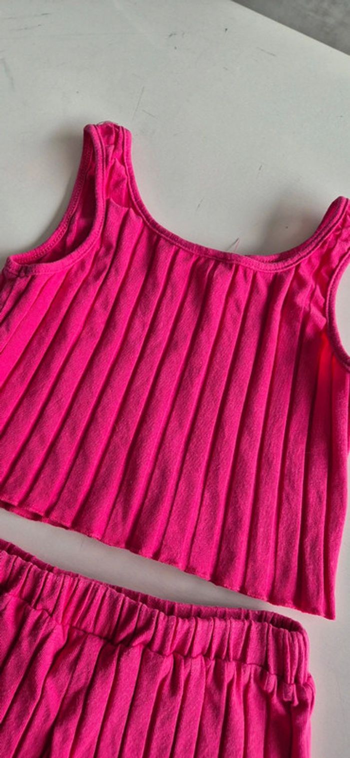 Look fille fushia - photo numéro 10