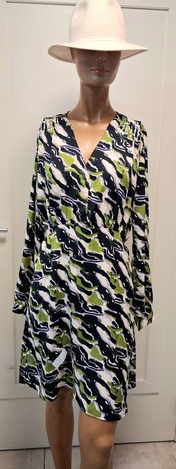 Robe fluide motif vert noir taille L