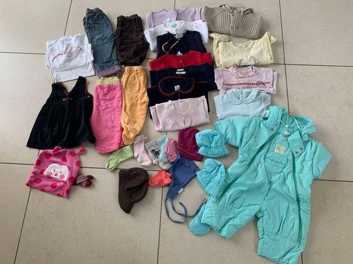 Lot en 12 mois fille