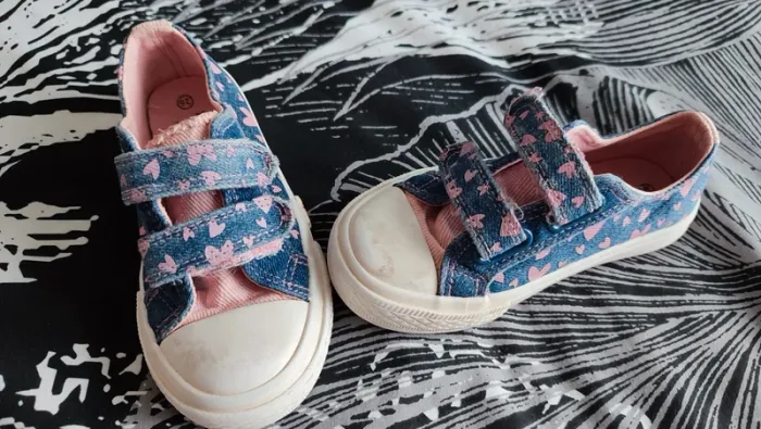 Chaussures en toile - photo numéro 2