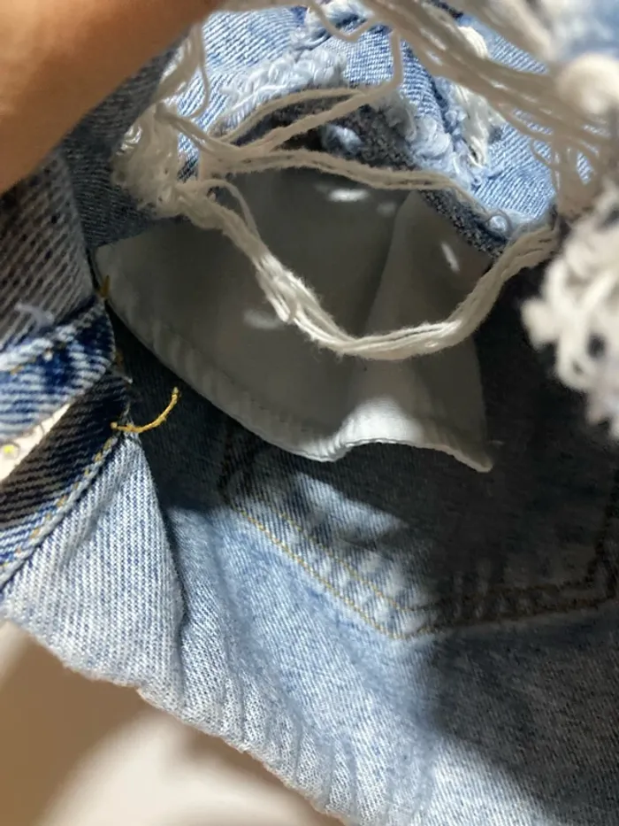Mini short en jean taille haute Pull&Bear – Taille 34 - photo numéro 6