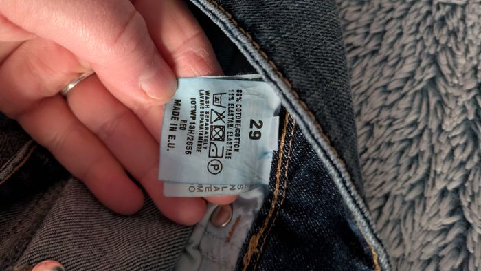 Jeans bleu délavé - photo numéro 6