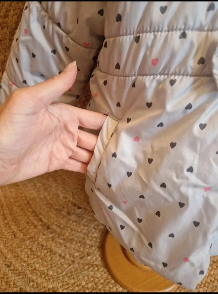 Jolie manteau gris à cœur fille la compagnie des petits 3 ans - photo numéro 4