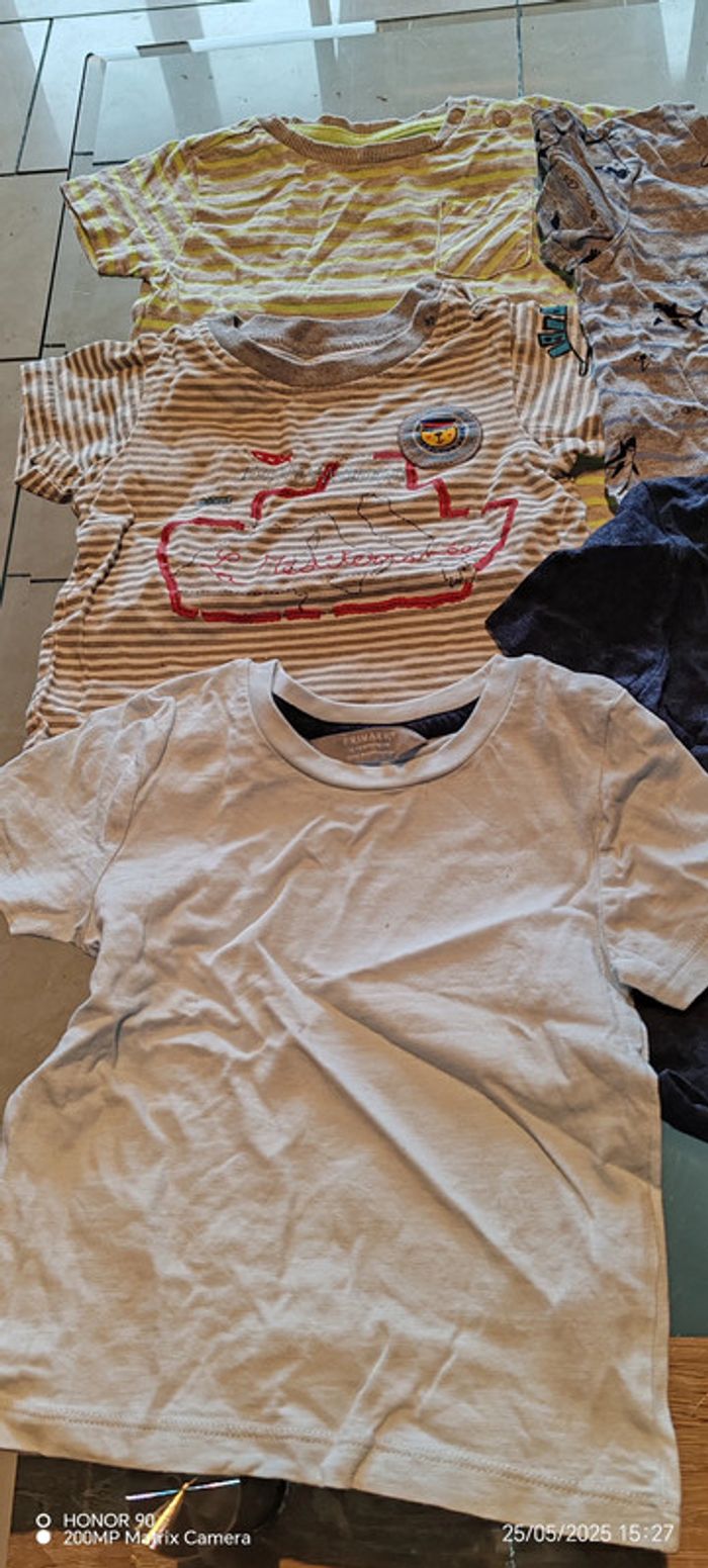 Lot 5 T-shirt 12-18 mois - photo numéro 2