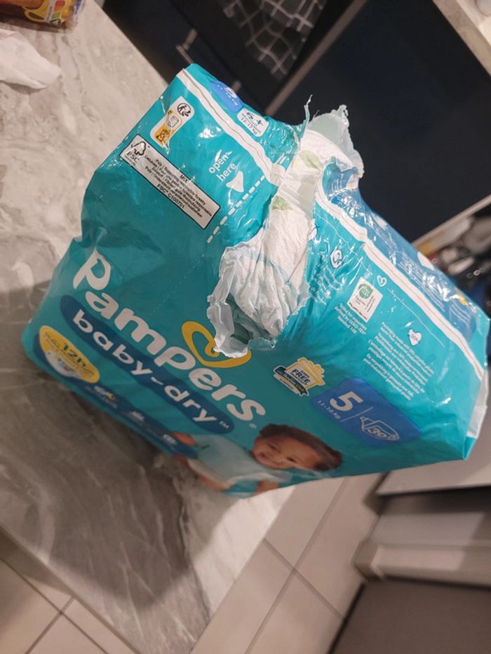 Pampers taille 5 - photo numéro 3
