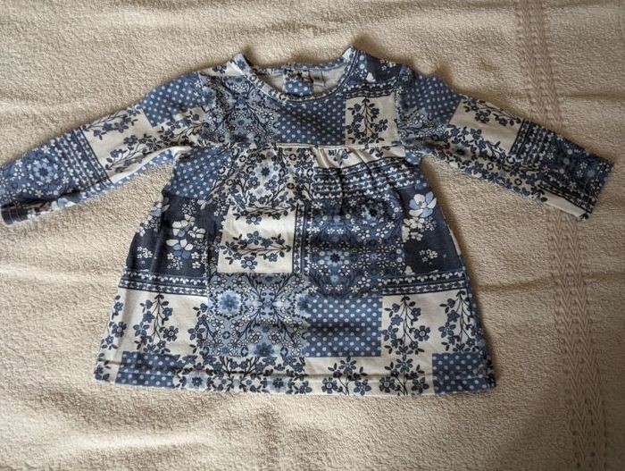 ROBE BLEUE - T.6 MOIS