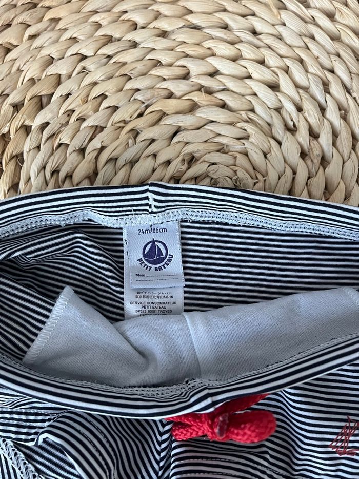 Maillot de bain petit bateau 24 mois - photo numéro 3