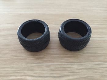 Lot x2 pneu arrière pièce détachée miniature Porsche 911 Carrera 1993 Burago 1/18 #A26