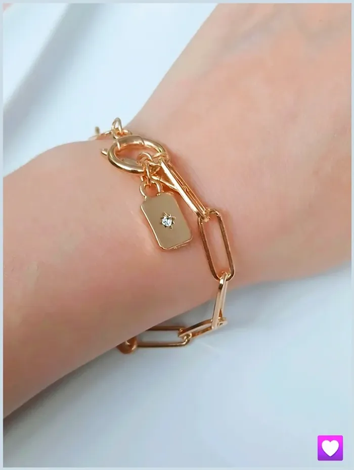 Bracelet doré à breloque strass – Bijou délicat et tendance - photo numéro 3