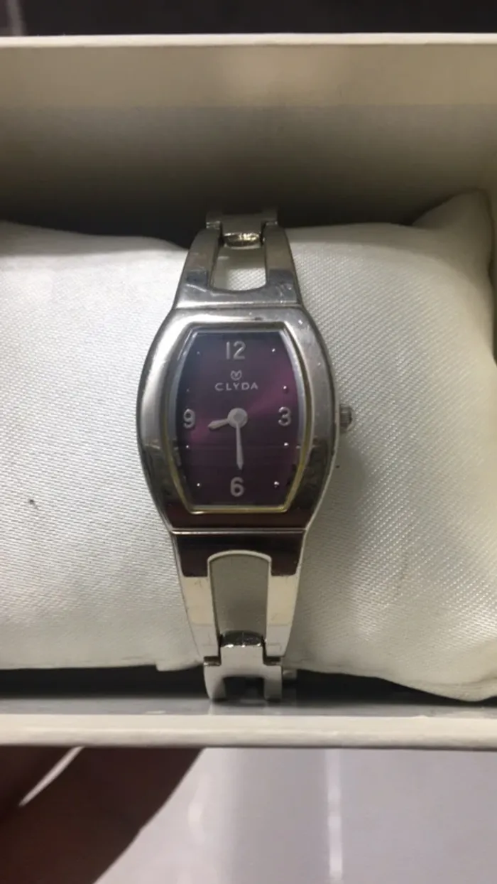 Montre en argent Clyda