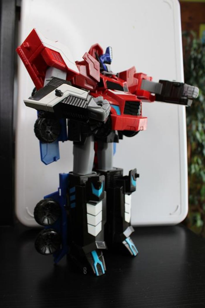 Hasbro camion transformer Optimus Prime - photo numéro 5
