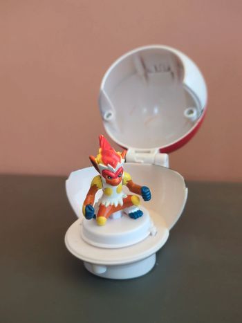 Figurine Pokémon Pokéball Simiabraz