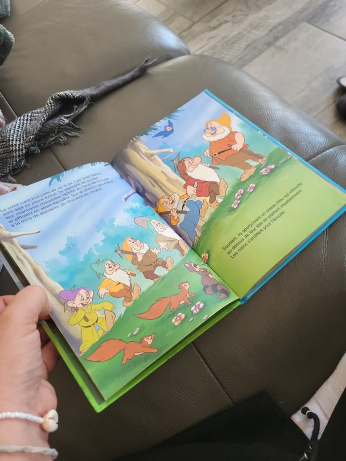 Livre blanche neige et les sept nains le précieux diamant - photo numéro 3