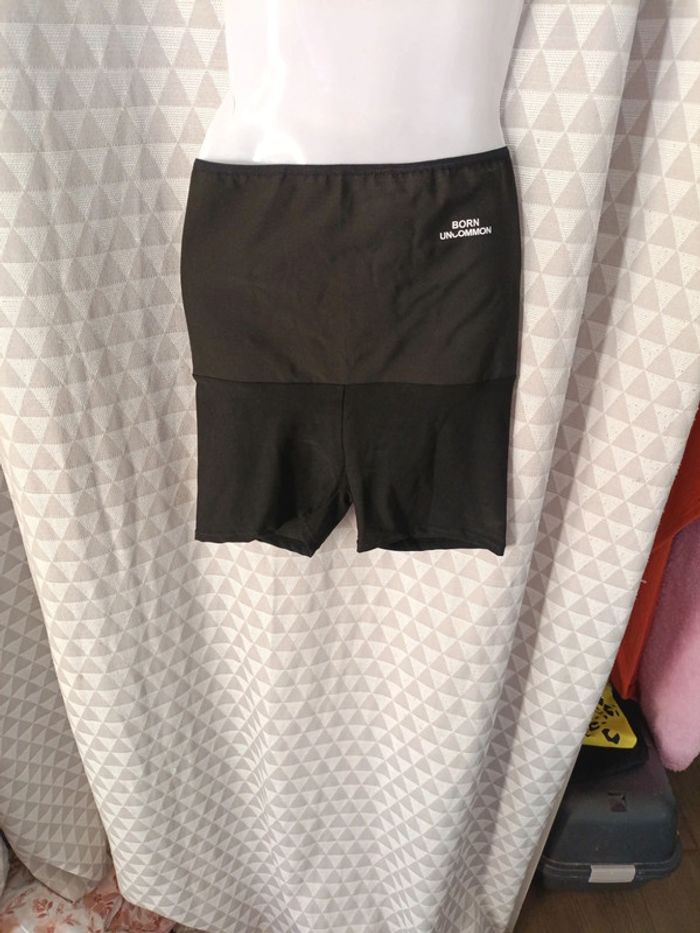 Short de sudation neuf taille M