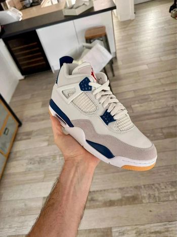 [NEUF] Air Jordan 4 SB Navy Blue