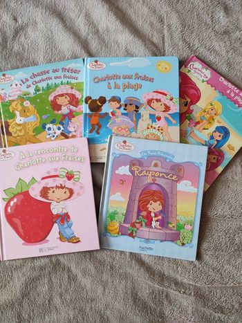 Lot livres Charlotte aux fraises