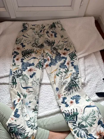 Pantalon fleuri SHEIN taille M