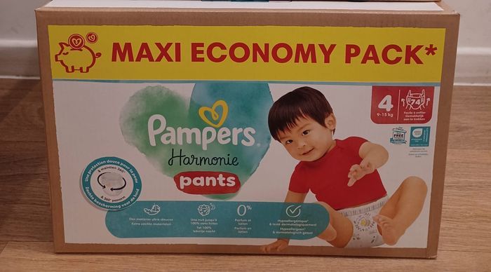1 carton couches culottes Pampers harmonie PANTS MaxiEcoPack Taille 4 - carton de 74 couches