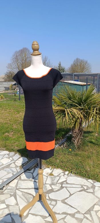 Robe Morgan taille S moulante