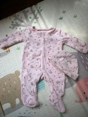 Pyjama et bonnet velours