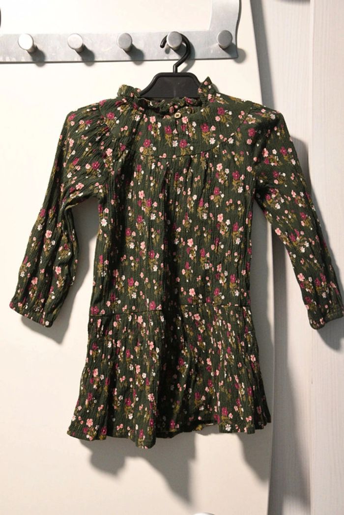 Robe tape à l'oeil