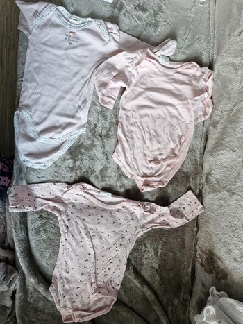 3 bodys manches longues 18 mois