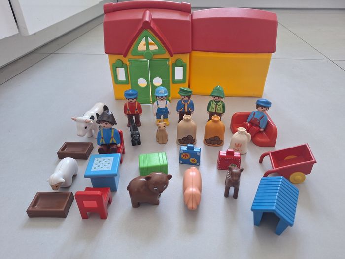 Maison playmobil 123 avec personnages animaux et accessoires