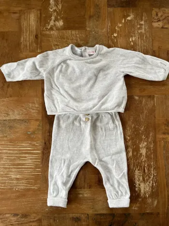 Ensemble Zara 3/6 mois gris clair
