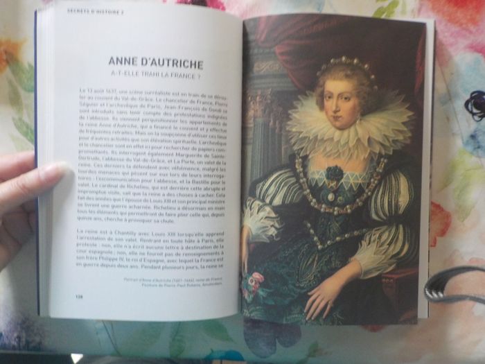 SECRETS D'HISTOIRE TOME 2 par Stéphane BERN Ed. France Loisirs - photo numéro 10