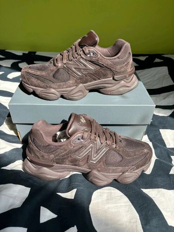 New balance 9060 Marron • taille 40,5