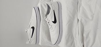 Baskets blanches Nike SB Chron 2 CNVS taille 44.5
