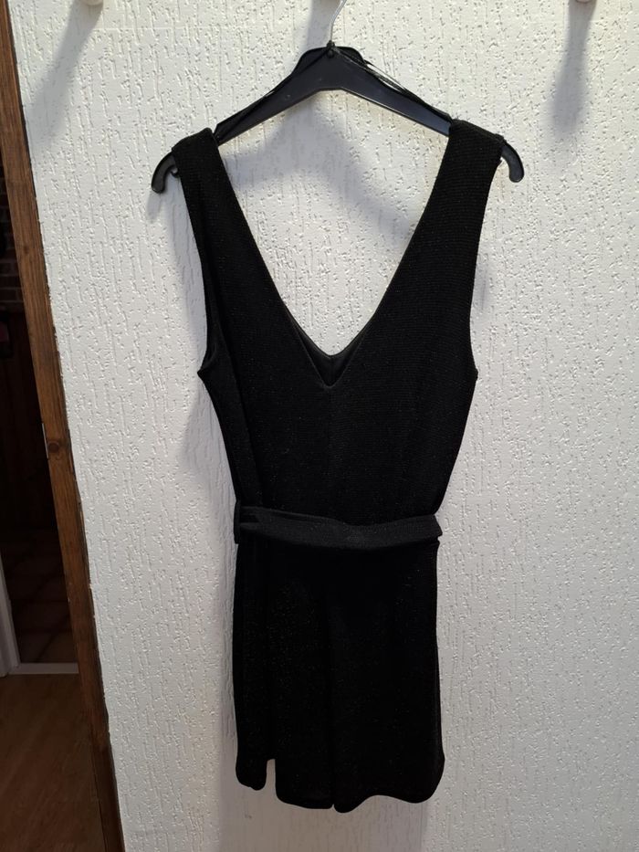 Beau combi short femme Jennyfer S noir pailleté à ceinture excellent état - photo numéro 4