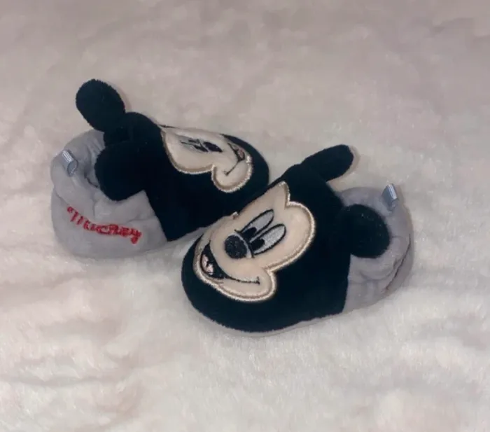 Chaussons Mickey - photo numéro 2