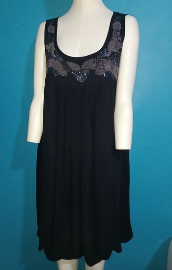 Robe avec sequins brillants