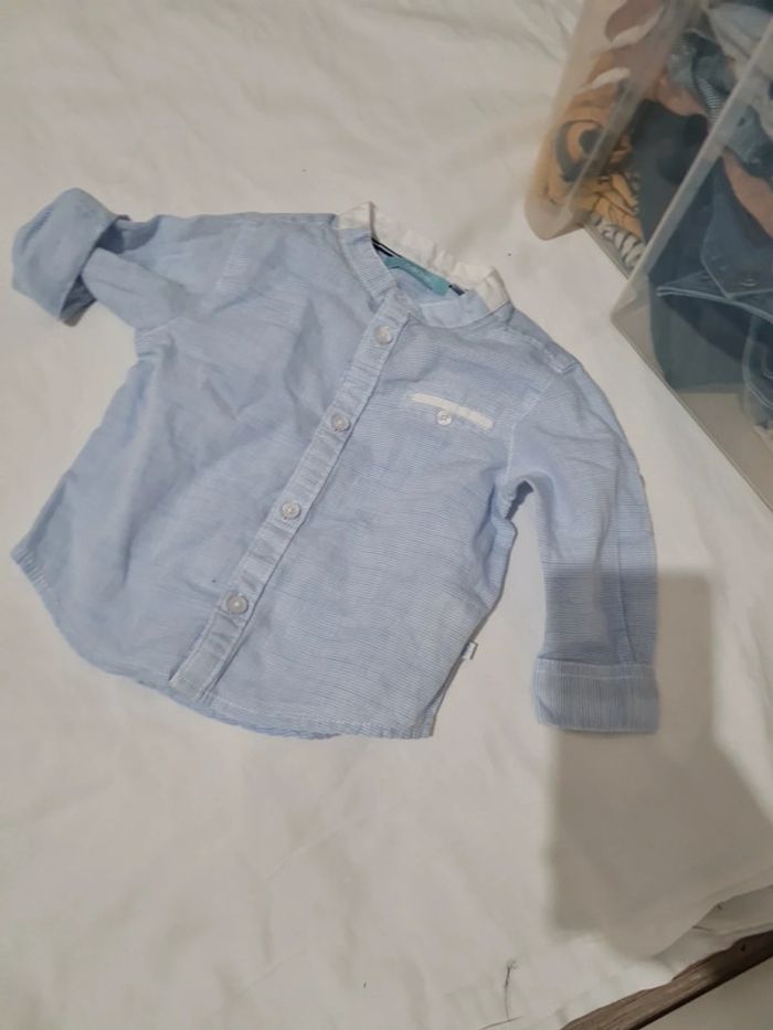 Chemise obaibi 9 mois excellent etat - photo numéro 2