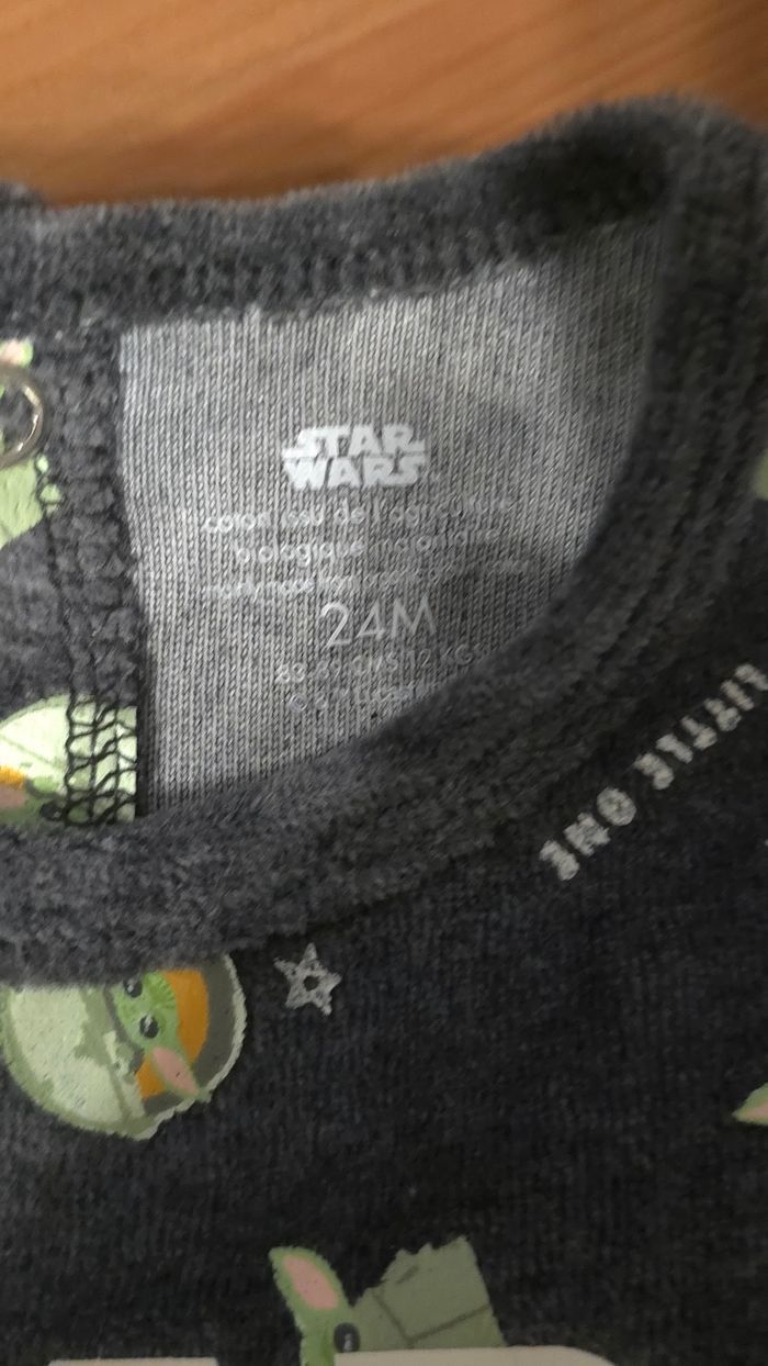 Neuf (non porté) 🏷😍🥰💙superbe  pyjama  star wars 24mois Garçon 🏷💙 - photo numéro 4
